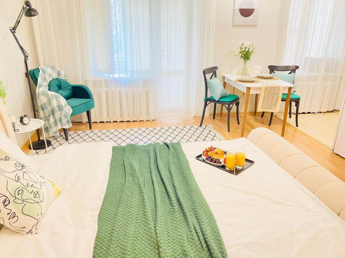 Like Home Apartments Timiryazev Street 알마티 외부 사진